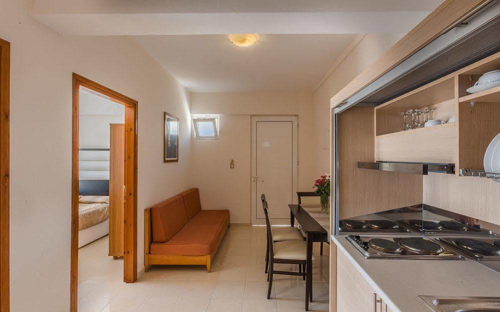 Cavo D' Oro Hotel Мармарі Екстер'єр фото